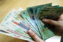 Thưởng Tết thấp, vợ tôi khó chịu không muốn về quê 