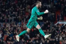 Chuyển nhượng bóng đá mới nhất: De Gea đưa ra điều kiện khung với MU