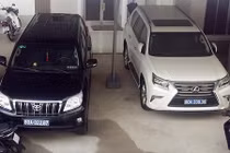 Nhận 2 xe Lexus của doanh nghiệp, Cà Mau gỡ 3 biển số xanh 