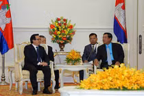 Lãnh đạo Campuchia tiếp đặc phái viên của Tổng Bí thư Nguyễn Phú Trọng