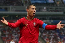 Bồ Đào Nha 3 - 3 Tây Ban Nha: Ronaldo sắm vai người hùng bằng hat-trick