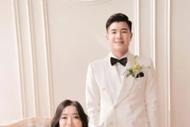 Lộ giá váy cưới của bà xã Hà Đức Chinh: Nghe thôi đừng choáng!