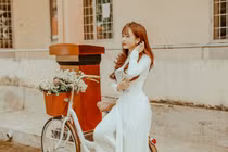 Vợ hai Minh Nhựa bất ngờ hồi xuân nhờ loạt ảnh nữ sinh 