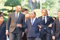 Chùm ảnh: Thủ tướng Nguyễn Xuân Phúc đón, hội đàm với Thủ tướng Cộng hòa Pháp