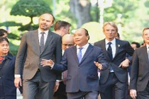 Chùm ảnh: Thủ tướng Nguyễn Xuân Phúc đón, hội đàm với Thủ tướng Cộng hòa Pháp