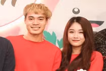 Bạn gái Văn Toàn tự nhận độc thân, dân tình đặt nghi vấn "toang"