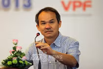 Bị vợ tỷ phú giàu nhất Việt Nam ‘hất cẳng’, bầu Đức lại rớt hạng