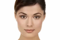 Phụ nữ chỉ cần có 1 trong 5 nét tướng này, cuộc đời nở hoa