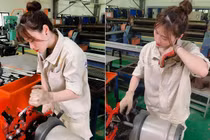 Danh tính nữ công nhân quá xinh đẹp, cười rạng rỡ "đốn tim" mọi ánh nhìn