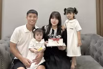 Chúc mừng sinh nhật vợ, trung vệ Bùi Tiến Dũng khoe hôn nhân "ngọt"