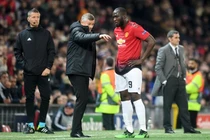 Chuyển nhượng bóng đá mới nhất: MU làm tư tưởng đẩy Lukaku tới Intef