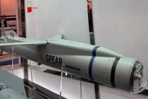 Tiêm kích F-35B có “móng vuốt” mới đáng sợ - SPEAR 3 