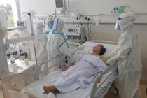 Tháp 3 tầng điều trị COVID-19 của TPHCM hoạt động thế nào? 