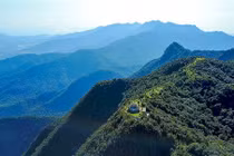 Choáng ngợp trước vẻ đẹp kỳ vĩ của núi rừng Bạch Mã 