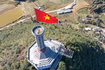 Xúc động và tự hào 7 cột cờ nổi tiếng ở Việt Nam