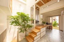 Thiết kế sáng tạo của nhà mái kép trên ô đất nhỏ hẹp 