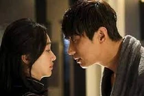 Sau ly hôn vợ cũ ghé qua dọn nhà, ngủ lại với ý đồ lạ 