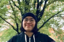 Cô gái điếc người Việt thắng giải thử thách mã hóa của Apple