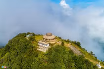 Dãy núi nào chạy qua 21 tỉnh ở nước ta?