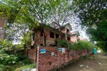 Ám ảnh khu biệt thự tiền tỷ Cầu Bươu hoang lạnh, cỏ dại "chôn vùi" 