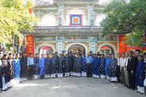 Những tội trạng có thể bị xóa tên khỏi gia tộc Việt