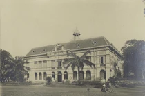 Cảnh sầm uất ở đô thị Chợ Lớn hơn 100 năm trước