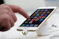 Vì sao Apple đặt dấu chấm hết cho iPhone 6 Plus? 