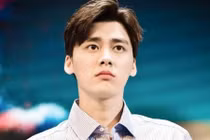 Đời sống phóng túng của Lý Dịch Phong trước khi bị bắt vì mua dâm