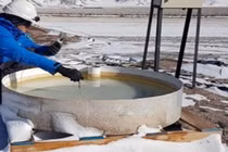 “Mỏ tiền khủng” thế giới khao khát, tăng giá hơn vàng, VN có nhiều