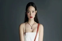 Mùng 1 Tết, Minh Hằng khoe nhẫn kim cương khủng cùng người đàn ông giấu mặt