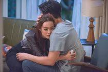 Sống với chồng 'cù lần' an phận, vợ chán ngán muốn nhào vào sếp trẻ