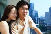 Chồng liên tục qua đêm nhà vợ cũ vì lý do con ốm