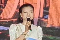 Hoàng Oanh miệt mài làm việc sau khi thừa nhận hôn nhân đổ vỡ