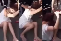 Tôi đánh ghen, lột áo "tiểu tam" trước mặt con để rồi hối hận