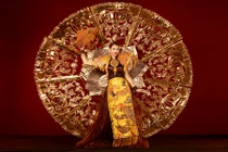 Quốc phục ấn tượng của Đoàn Thiên Ân thi Miss Grand International 