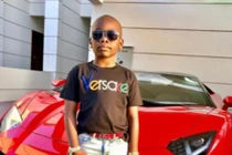 "Tỷ phú trẻ nhất thế giới": 6 tuổi tậu biệt thự, sở hữu máy bay riêng