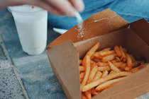 Nguyên nhân chúng ta phải giảm ăn mặn