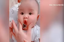 Video: Mẹ “khoe” con hơn 1 tuổi đáng yêu, đốn tim cộng đồng mạng