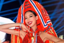 Bảo Ngọc gặp sự cố khi thi quốc phục ở Miss Intercontinental 2022