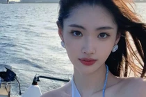 Người mẫu Trung Quốc bị công kích vì mặc phản cảm