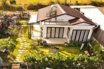 Mẹ đơn thân dựng nhà vườn nghỉ dưỡng 350 triệu đẹp như homestay tặng con