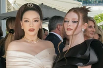 Lý Nhã Kỳ được người mẫu Mỹ khen khi dự thảm đỏ Cannes 2022