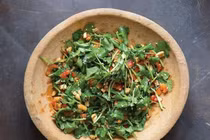 5 loại thực phẩm mùa hè nên ăn nhiều để hạn chế mùi hôi cơ thể