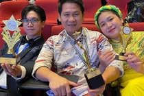 Trọng Tấn khoe hai con đoạt giải thưởng âm nhạc