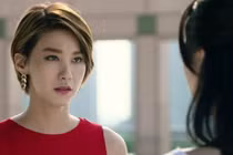 Chị dâu đột ngột đưa lại cuốn sổ đỏ và dắt con trai rời đi, lý do... giật mình