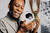 Lý do thực sự khiến huyền thoại Pele được gọi là “Vua bóng đá"