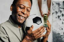 Lý do thực sự khiến huyền thoại Pele được gọi là “Vua bóng đá"