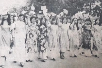 Ảnh quý giá ghi dấu Hà Nội chào mừng Ngày giải phóng Thủ đô