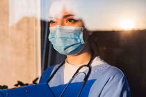 Từ lúc biết mình mắc bệnh nan y, chồng tôi bỗng điên cuồng làm việc