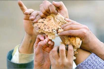 Thần đồng tiên tri Ấn Độ dự đoán "sốc" thế giới 20 năm tới 